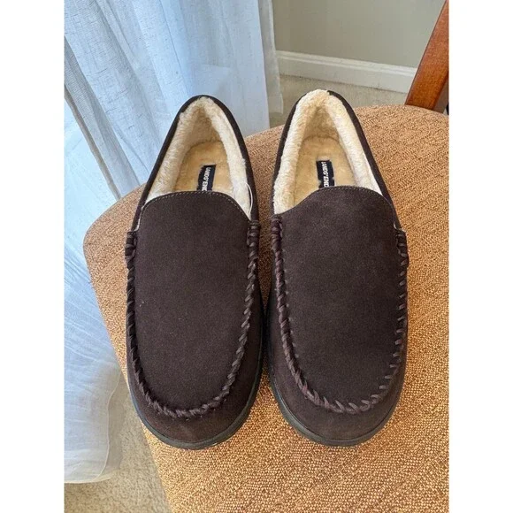 Lands end men’s Suede Moccasin Slippers NEW - Picture 2 of 7